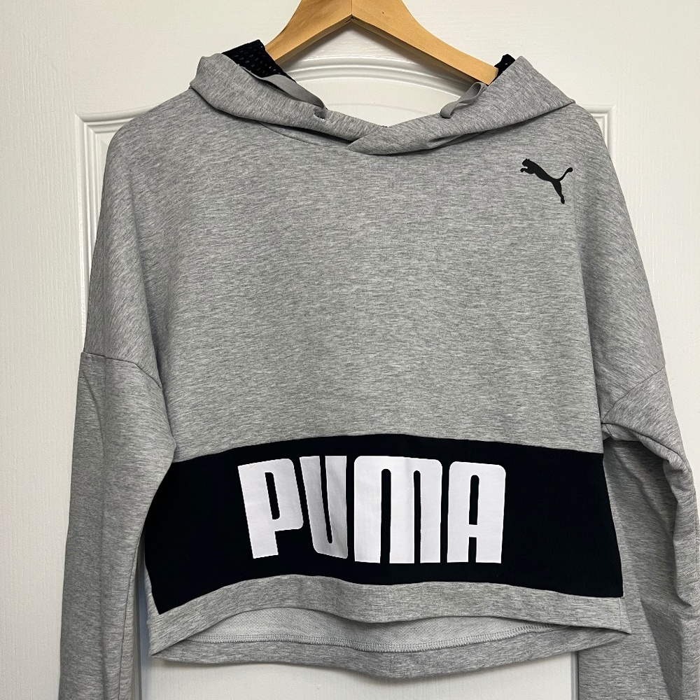 Puma Cropped Hoodie